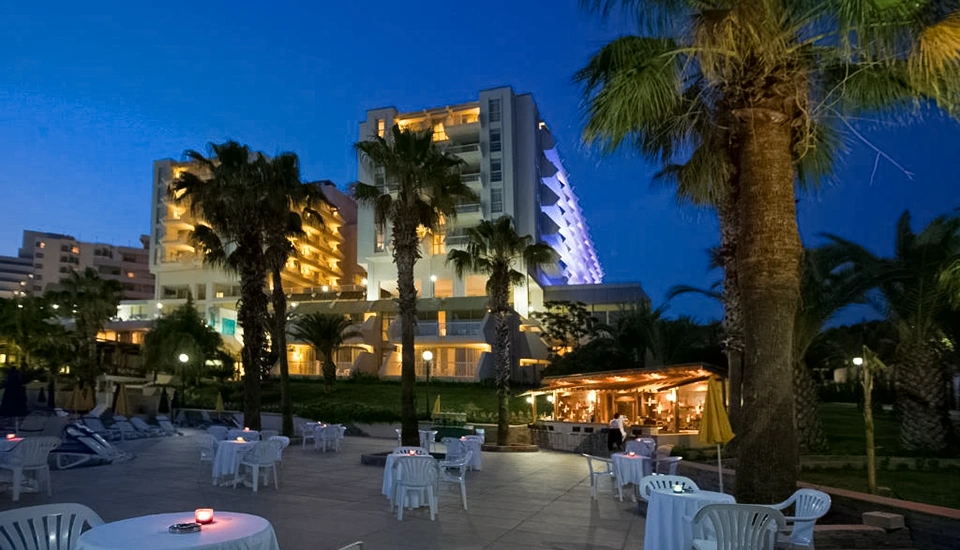 هتل فانتاسیا دلوکس کوش آداسی